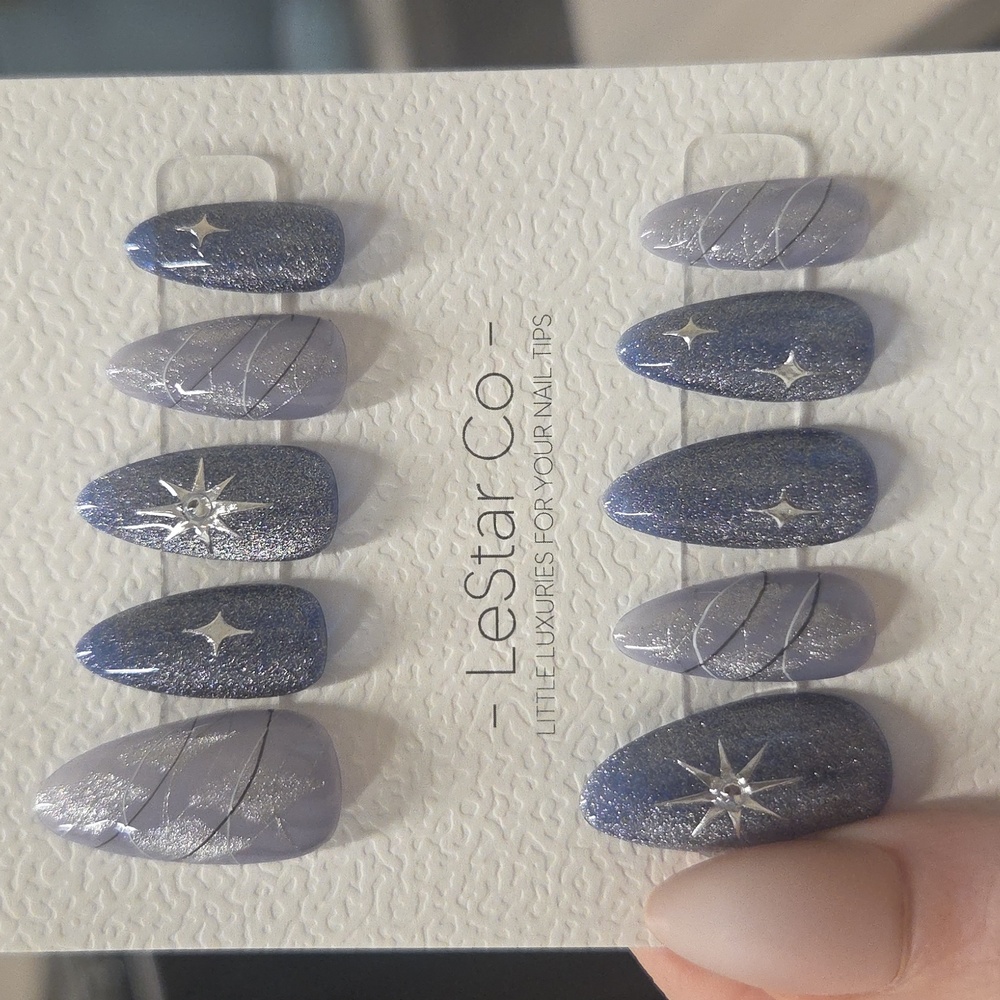 Press On Nails Silver And Blue